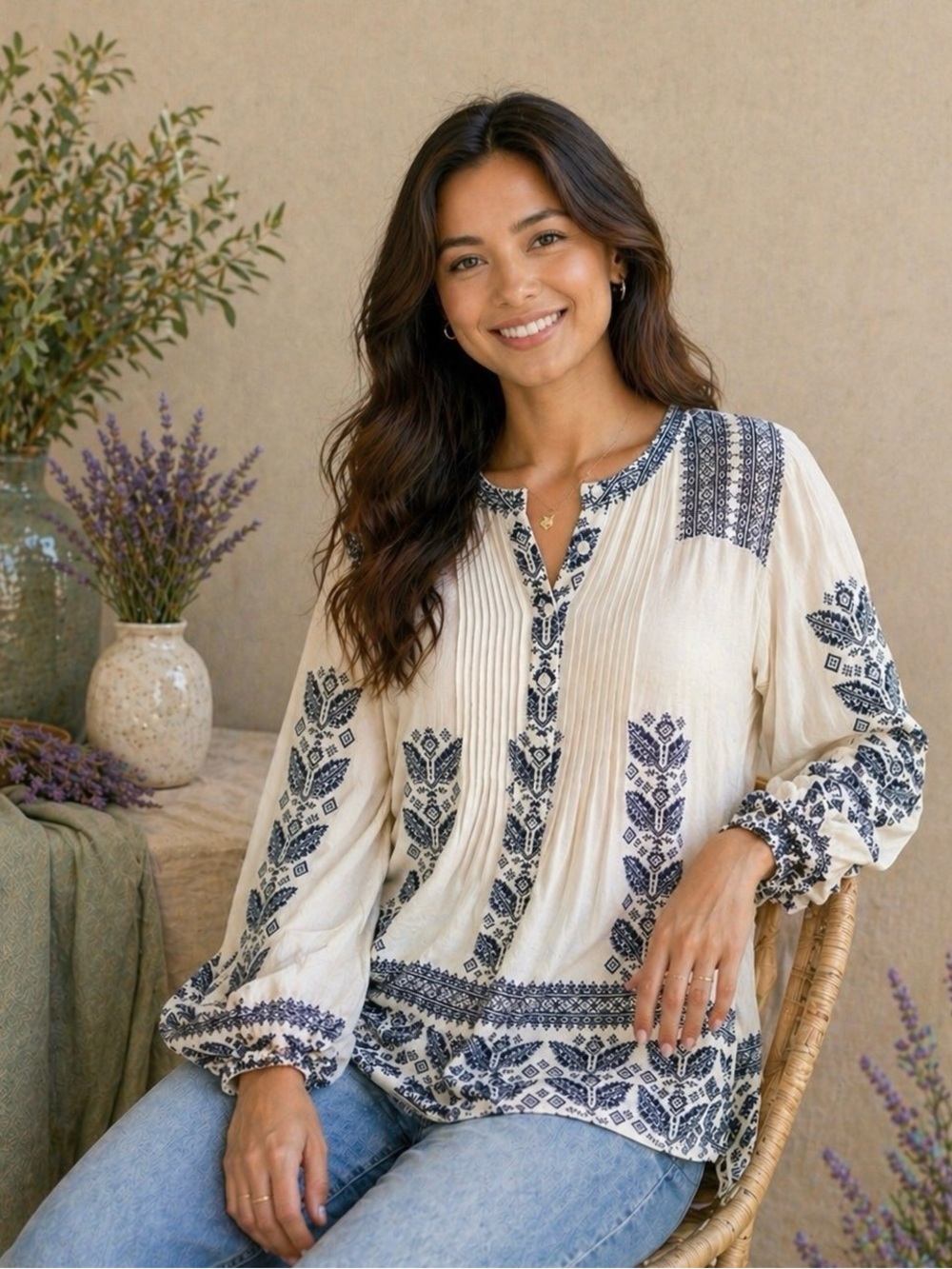 Daniel Rainn White and Blue Blouse EUC